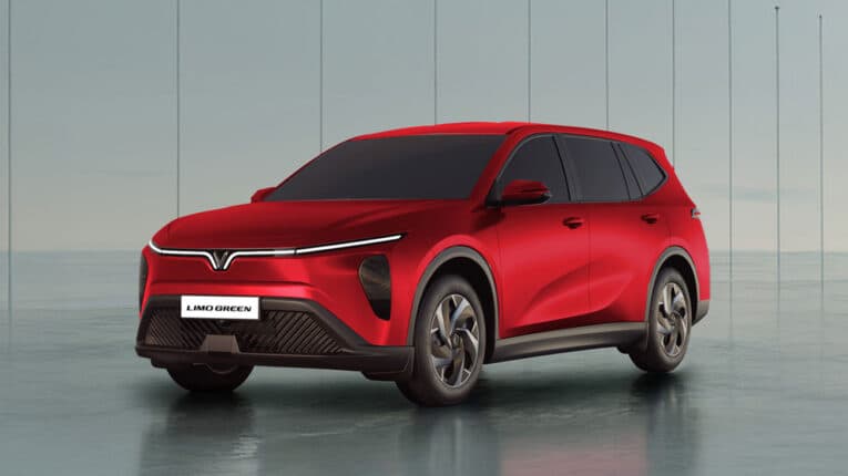 VINFAST LIMO GREEN Hover